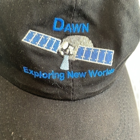 NASA cap - Picture 2 of 3